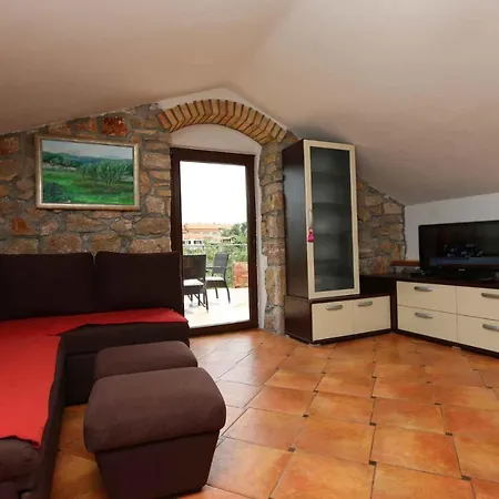 In - Insel Krk 13419 * Šilo